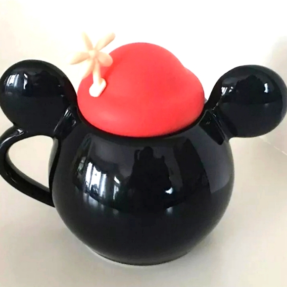 DisneyParks Minnie Mouse Sculpted Ceramic Mug With Silicone Hat Lid NWT - Picture 2 of 5